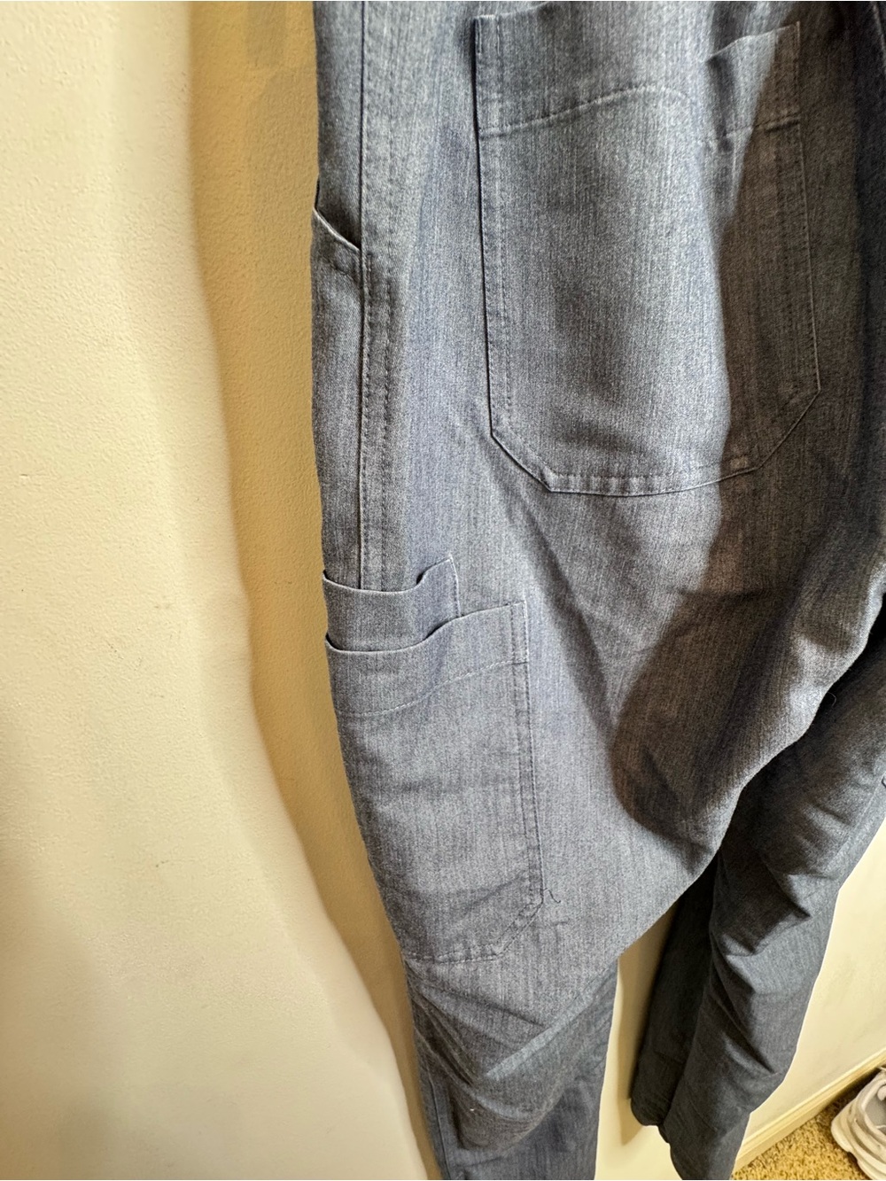 Figs Technical Collection Light Denim color Scrub Set- small - Picture 10 of 13